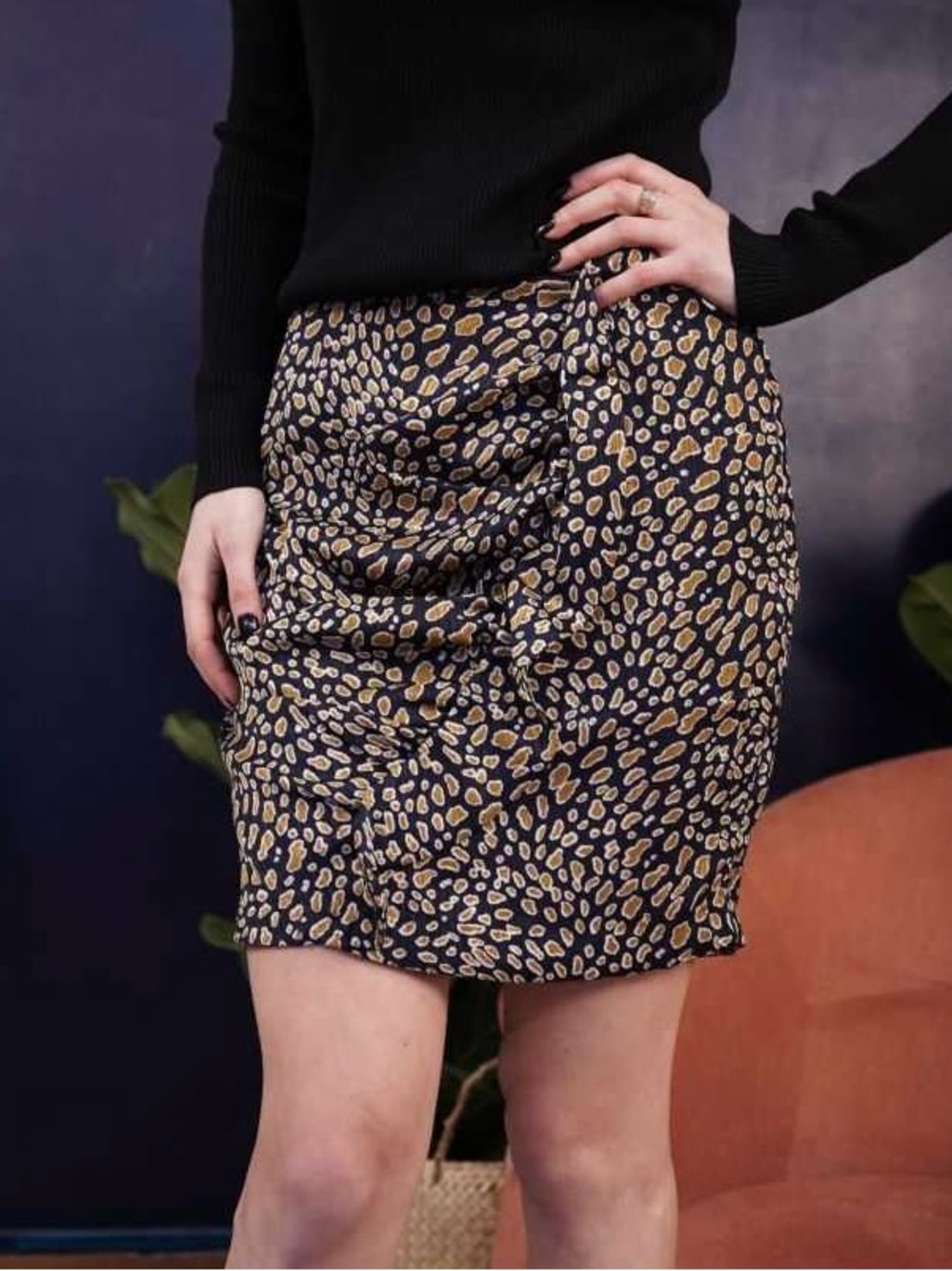 YUKA Jayla Draped Cheetah Animal Print Mini Skirt Navy Tan Size 4 Small